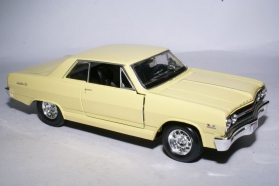 Chevrolet Malibu 1965 - бежевый 1:24