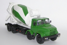 КрАЗ-7133Р4 автобетоносмеситель 9 куб.м. - зеленый 1:43