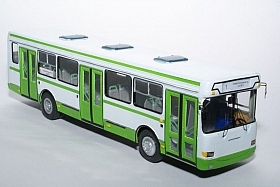 Ликинский автобус-5256М автобус городской - зеленый/белый 1:43