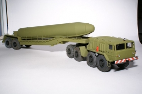 МАЗ-537 (ранний вариант) с баллистической ракетой подводных лодок Р-29 (РМС-40) (комплекс Д-9, SS-N-8) 1:43