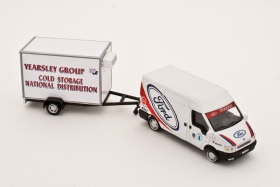 Ford Transit Van с прицепом-фургоном «Yearsley Group» + погрузчик + фигурка 1:72
