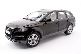 Audi Q7 facelift - 2011 - tief black 1:18