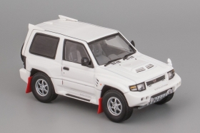 Mitsubishi Pajero Evo - 1998 - white 1:43