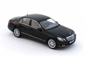 Mercedes-Benz E-class (W212) Elegance sedan - 2009 - obsidian black 1:43