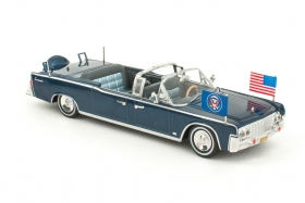 Lincoln Continental SS-100-X автомобиль Президента США John F. Kennedy - 1961 1:43