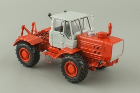 Т-150К трактор колесный - красный/серый (экспорт) 1:43