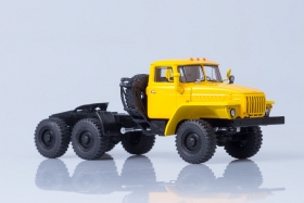 Миасский грузовик-44202 седельный тягач - желтый 1:43