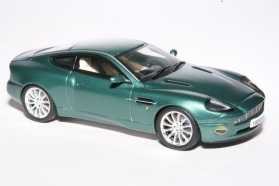 Aston Martin Vanquish 2002 - british racing green 1:43
