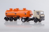 МАЗ-5432 седельный тягач (поздняя кабина) + НЕФАЗ-96742-010 полуприцеп-цистерна для светлых нефтепродуктов - бежевый/оранжевый 1:43