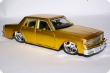Chevrolet Caprice 1987 - золотой металлик - тюнинг 1:26