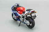 Honda CBR900RR Fireblade мотоцикл 1:18