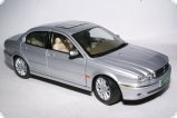 Jaguar X-type (Х400) - серебристый металлик 1:18