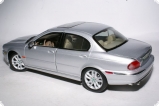 Jaguar X-type (Х400) - серебристый металлик 1:18