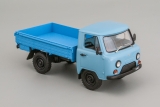 УАЗ-452Д бортовой - голубой/черные колесные диски + копийная оптика 1:43