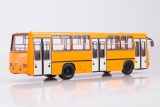 Ikarus 260 автобус городской/пригородный - планетарные двери - желтый 1:43