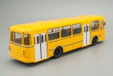 Ликинский автобус-677М городской высокопольный автобус - оранжевый - №8 с журналом (+наклейка) 1:43