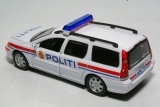 Volvo V70 Politi 2002 г. 1:43