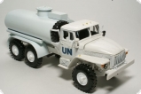Миасский грузовик-4320 цистерна ООН 1:43