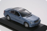 Mercedes-Benz E55 AMG - голубой 1:43