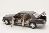 Mercedes-Benz E320 (W124) 1995 Limousine - bornit metallic 1:18