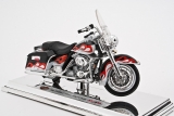 Harley-Davidson FLHRC Road King Classic - 2001 1:18