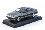 Горький-3105 «Волга» люкс - серо-зеленый металлик на подставке 1:43