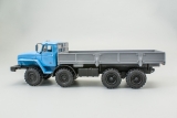 Миасский грузовик-6614 бортовой (шины Харьков) - синий/серый 1:43