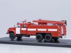 ЗиЛ-133ГЯ пожарная автоцистерна АЦ-40(133ГЯ)-181А - красный/белые полосы 1:43