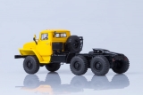 Миасский грузовик-44202 седельный тягач - желтый 1:43