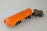 КрАЗ-258Б1 седельный тягач +  полуприцеп-цистерна ТЗ-22 - хаки/оранжевый 1:43